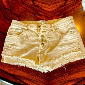 Free people denim shorts soft yellow. Size 28